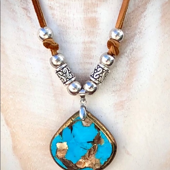 Meet your Posher, Sandy - Picture 8 of 8